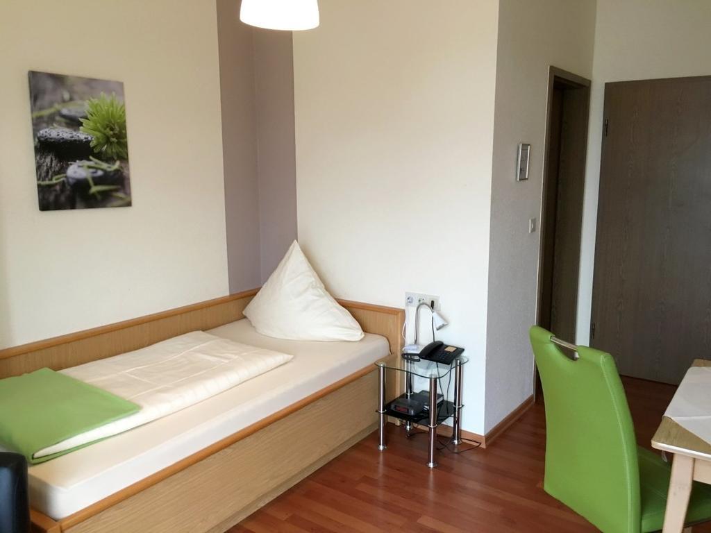 Hotel Garni Am Goetheplatz Bad Münster am Stein-Ebernburg Kültér fotó