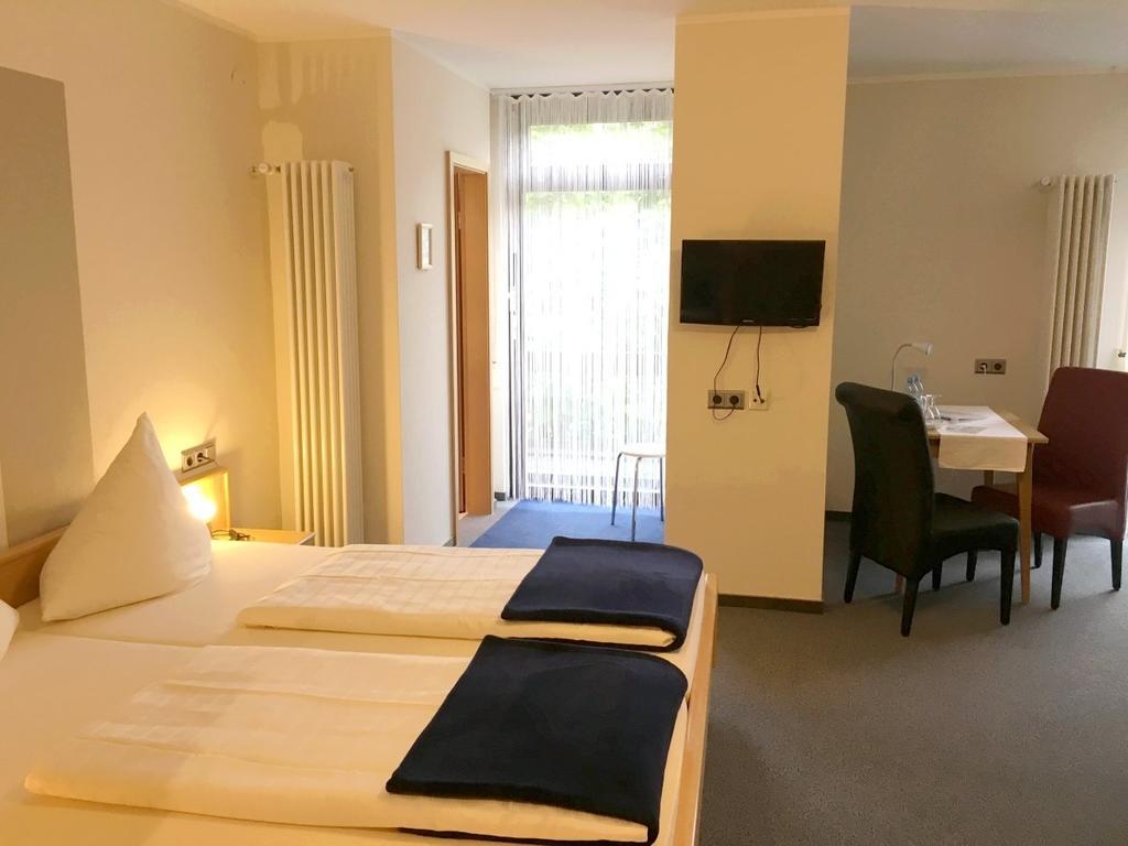 Hotel Garni Am Goetheplatz Bad Münster am Stein-Ebernburg Kültér fotó
